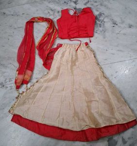 Girl&#39;s Lehenga Blouse Duppatta