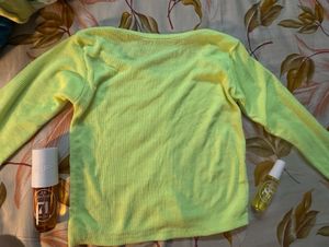 round neck top