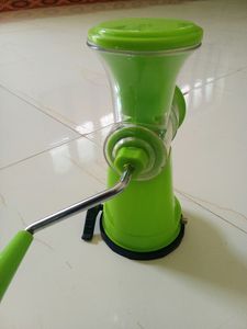 Hand Juicer