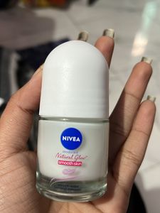 Nivea Natural Glow  Deodorant Body Roll On