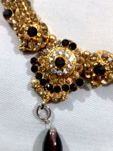 BEAUTIFUL SET WITH EARRINGS