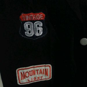 ⚫️✨️Vintage Varsity Jacket