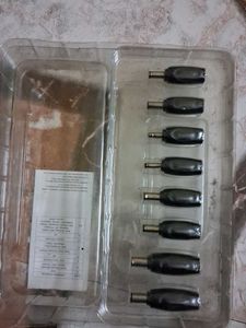 Huntkey 65W Laptop Adapter Pins