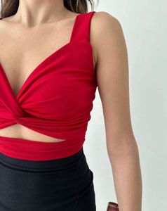 DATE PERFECT Red Front Twist Top