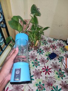 Handh Juice Maker
