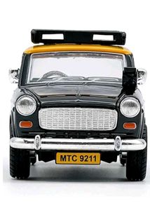 Queen 7O&#39;s Mumbai Taxi