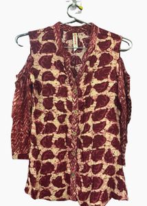 Anouk Cold Shoulder Top