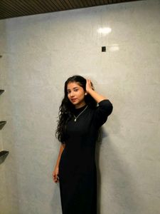Elegant Black Midi Dress