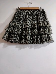 Women Grey And Black Printed Short Skirt