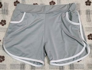 Grey Shorts With Two Pockets For Women