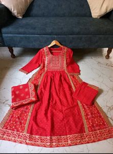 Elegant Red Embroidered Kurta Set