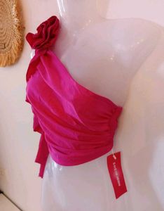 Shein Icon One Shoulder Rose Crop Top