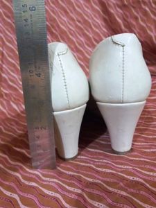 Pepper Brand White Wedges