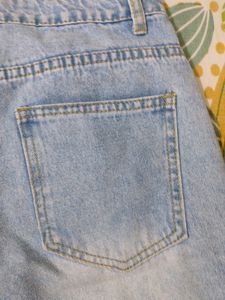 Straight Jeans