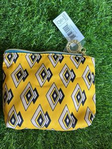 Estee Lauder Pouch