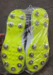 Metal Spikes Cricket Shoes For Men