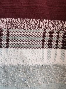 Mens XXL Tshirt Maroon And White