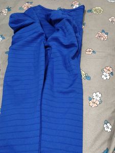 Top Bust 32/32 Fitted New Size S Balloon )sleeves