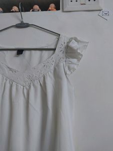 ❗️Price Drop❗️SHEIN white Top