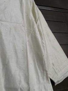 Fabindia Women Off-white Cotton Silk Kurta