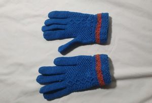 Gloves For Kids . Winter Wear . Good Quali