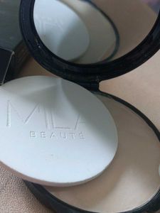 MILA BEAUTE Perfecting Compact Powder