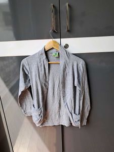 48) Gray Open-Front Cardigan/Shrug