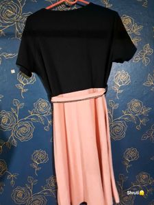 Cute Two-Tone Midi Dress