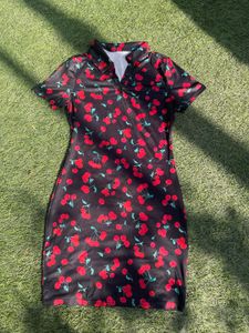 Super pretty black Urbanic Dress- Size Small