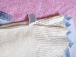 H&amp;M Cream Turtleneck Sweater