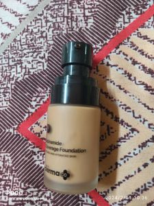 The DermaCo Foundation Shade caramel 04