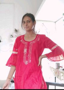Beautiful Set Of Red Kurti
