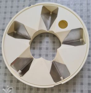 Classy salad cutter