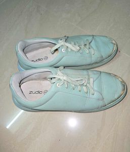 Zudio Sneakers