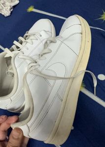 White NIKE Original Sneakers