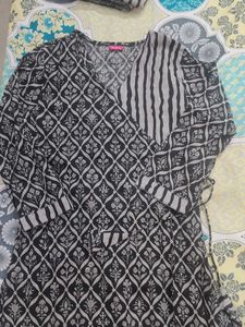 Printed Black &amp; White Dress