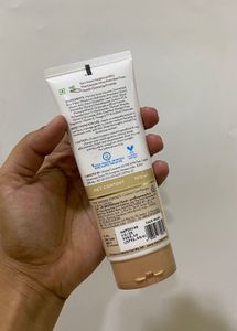 Mamaearth Rice Dewy Bright Face Wash