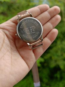 Elegant Rose Gold Mesh Watch
