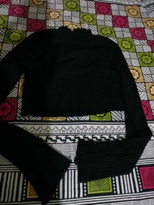 Femme Graphic Crop Top