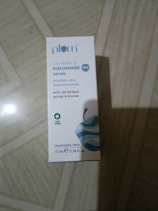 Plum 10% Niacinamide Face Serum