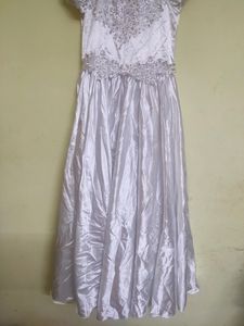 Elegant white gown🤍 beautifully stitched