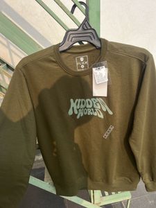 Womens sweatshirt with tag