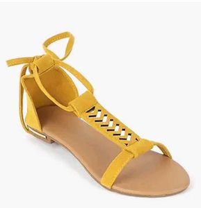 Yellow Galidator Sandals 🌻