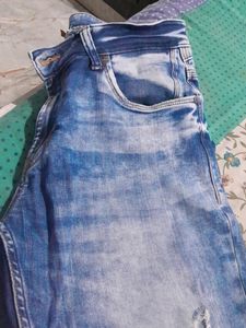 Ripped Jeanse