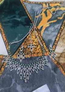 Elegant Green ad stone jewellery set