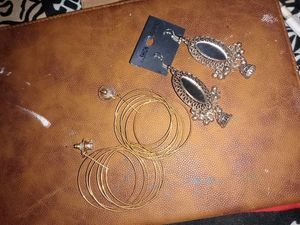 Earings