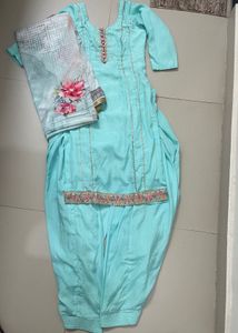 Elegant Blue Kurta Set