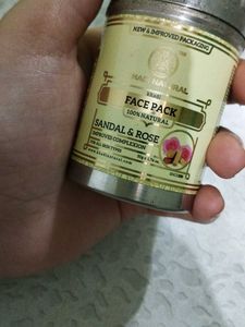 Sandal And Rose Face Pack