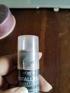 Loreal Pink Cosmic Highlighter