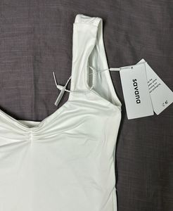 SAVANA Side Slit Sleeveless Top